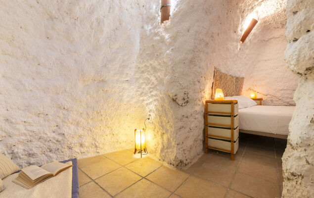 Cueva Maria Zambrano - Photo 18